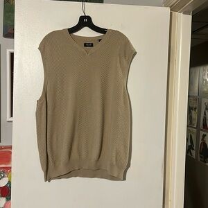 Izod mens tan v-neck sweater vest